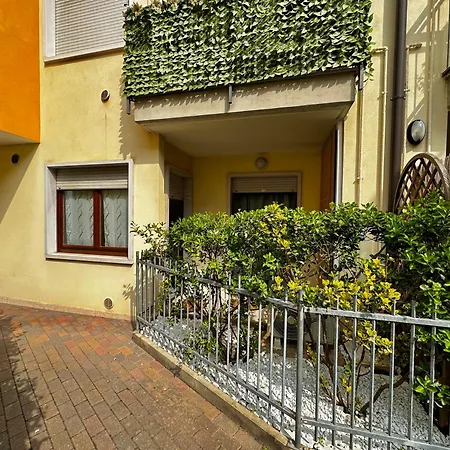 Blue Vacanze Apartment *